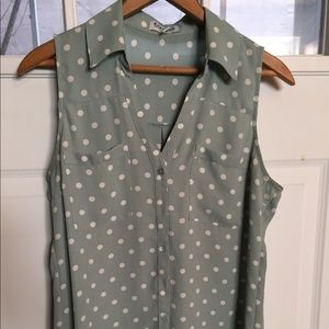 Express polka dot sleeveless Portofino shirt